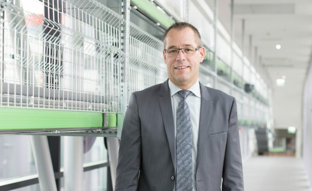 Walter Bostelmann (49) übernimmt per 1.4. den Vorstandsvorsitz von Ernst Wiesinger (58) in der Kellner & Kunz AG