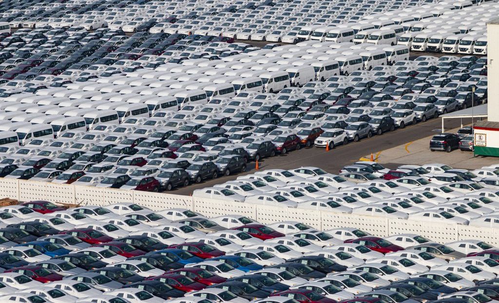 Der „Electric Vehicle Sales Review“ belegt anhaltenden E-Auto-Boom