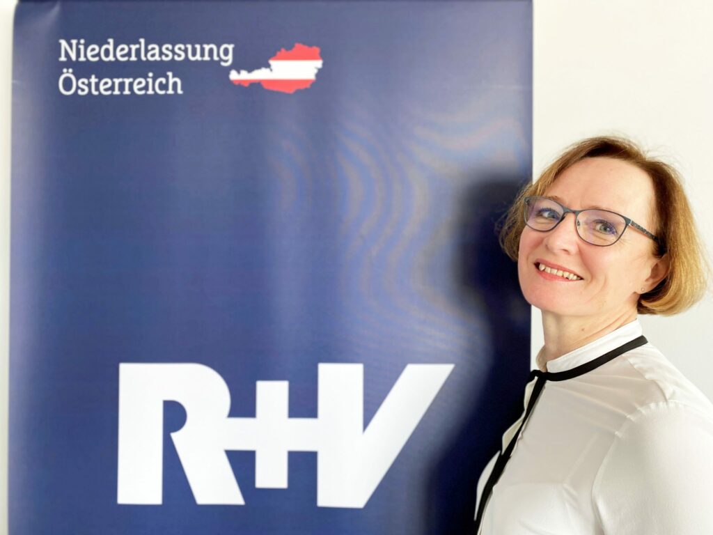 R+V Versicherung in Österreich: Elisabeth Poschauko verstärkt Kreditteam