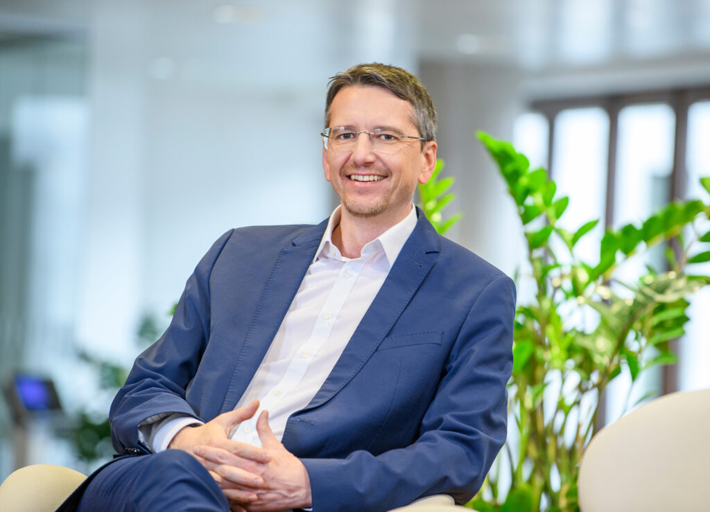 Harald Luchs komplettiert als neuer Vertriebschef die Geschäftsführung von Aon Österreich