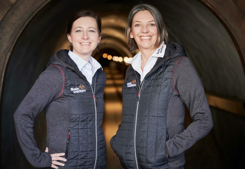 Helga Pucher und Barbara Winkelbauer als Doppelspitzer der Salzwelten GmbH