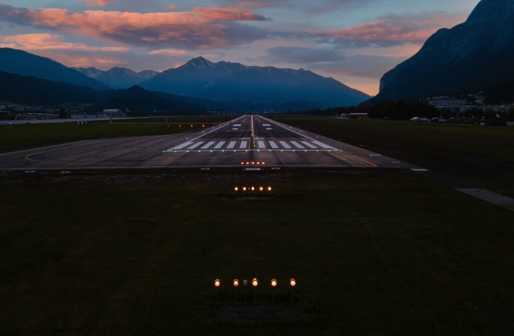 Die Innsbrucker Flughafenpiste ist bereit für die Zukunft Airport Innsbruck