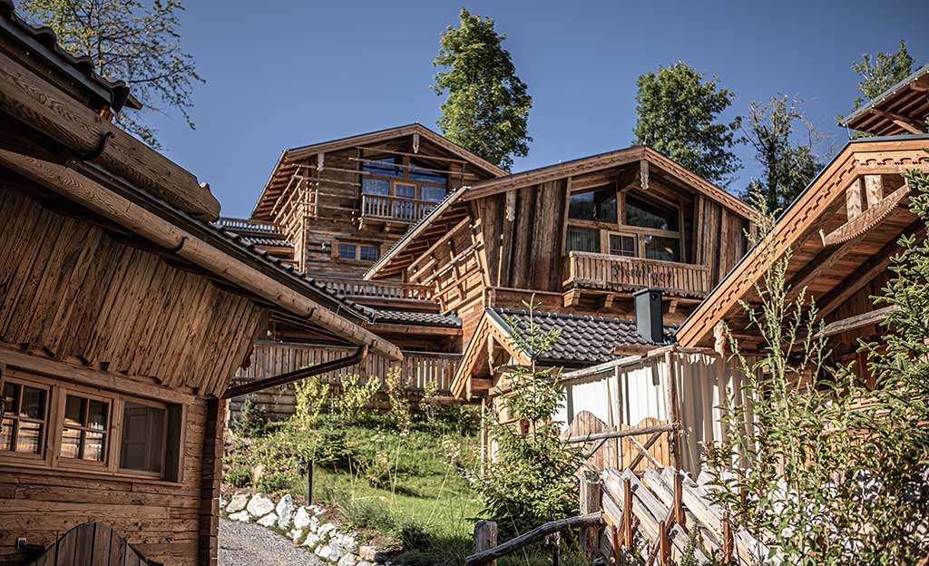 Das Bergdorf Prechtlgut und die Pool Luxury Lodge: Ihr luxuriöses alpines Juwel