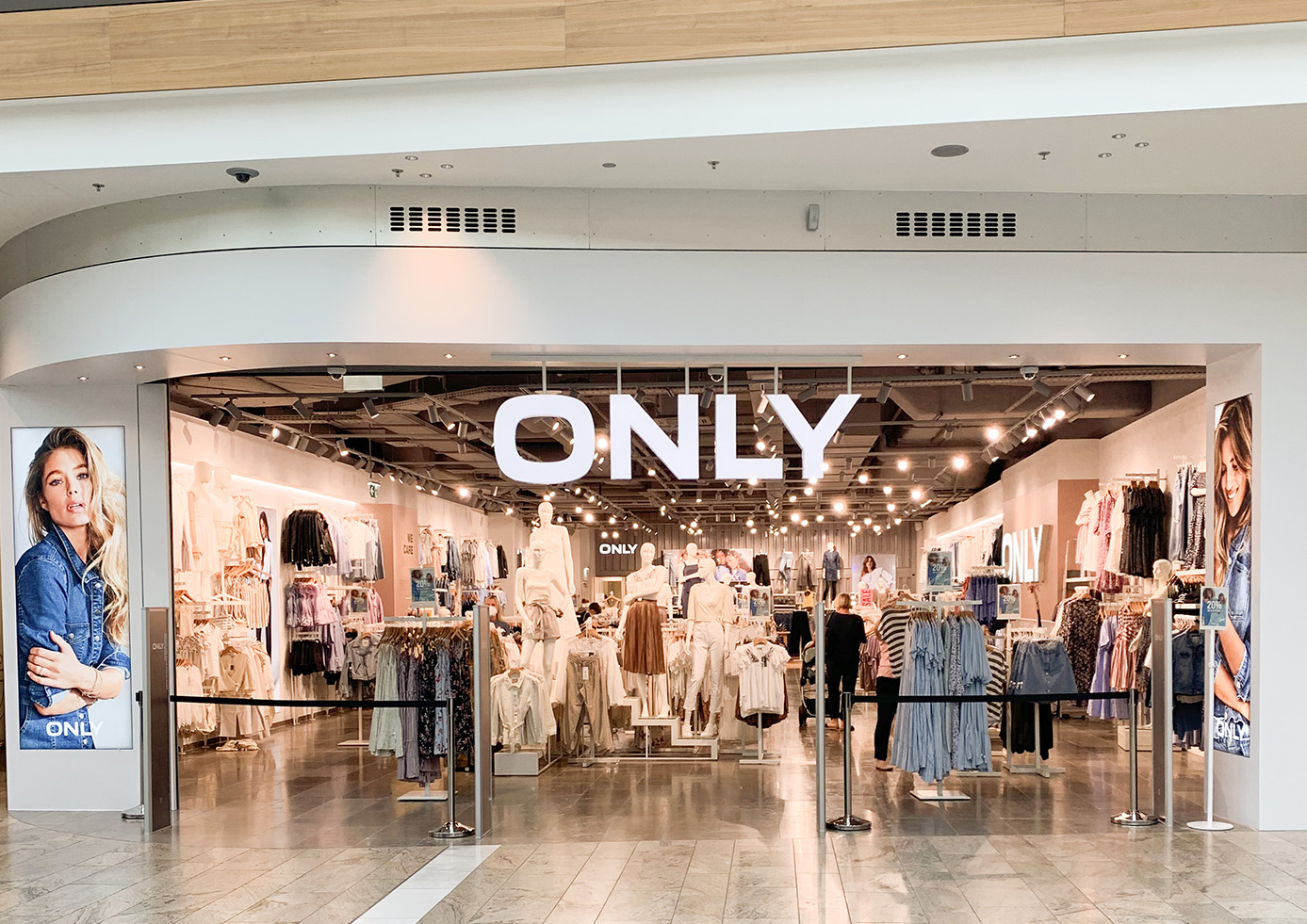 Markenshops von „ONLY” und „JACK & JONES” für WEBERZEILE, MAX.CENTER und GERNGROSS SES Bestseller