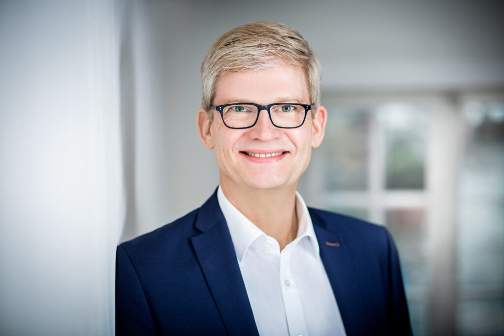 Christoph Niemöller verstärkt Geschäftsführung der hpc DUAL