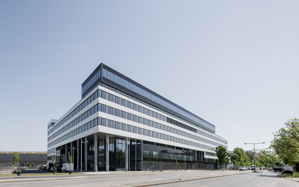 Feierliche Übergabe des „Central Hub“ durch die HABAU GROUP