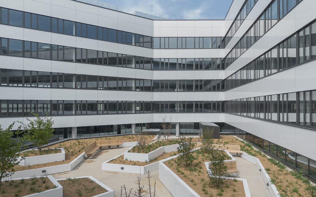 Feierliche Übergabe des „Central Hub“ durch die HABAU GROUP