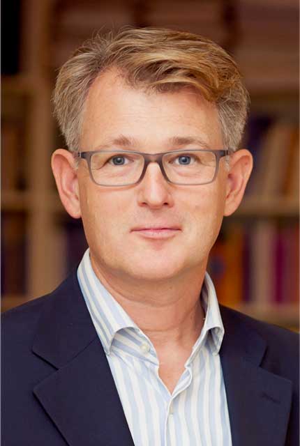 Der Lehrgang „Psychoanalytisch orientiertes Management“ fördert das Verständnis für Tiefenstrukturen von Teams und Organisationen. Führungskräfte, Vorstände und Eigentümer bleiben dadurch auch jenseits von Kennzahlen und Wirtschaftsdaten handlungsfähig.