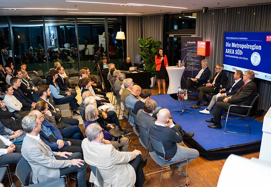 30 Jahre digitale Erfahrung treffen auf Zukunftsvision: Die Kleine Zeitung lädt zur Podiumsdiskussion zur Digitalen Transformation ein. Jetzt anmelden und inspirierende Einblicke erleben!