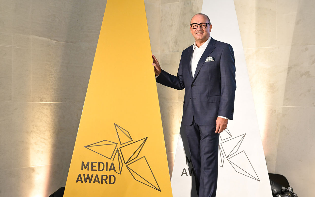 Neuer Vorstand des Media Award bestätigt