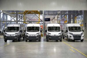 Jetzt zum Stellantis B2B LCV Event am 18.03.2026 anmelden! Sie interessieren sich für die Nutzfahrzeugpalette von Stellantis? Sie möchten mehr über unsere Auf- und Umbauten erfahren? Und Sie würden gerne einen PKW einer unserer ikonischen Marken testen? Dann sind Sie bei unserem exklusiven Stellantis B2B LCV Event genau richtig!