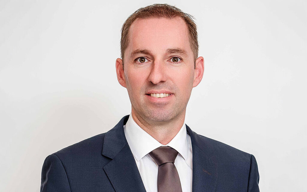 VIVATIS Holding AG richtet Vorstand neu aus
